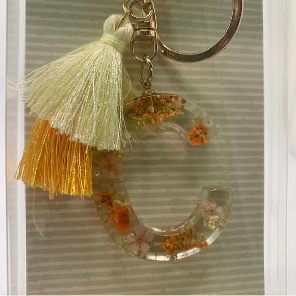 Modern Expressions Letter “C” Keychain - Picture 3 of 13